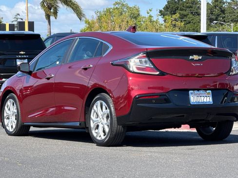 Used 2017 Chevrolet Volt Premier w/ Driver Confidence II Package image 7