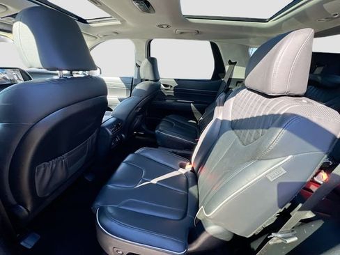 Used 2024 Hyundai Palisade Limited image 26