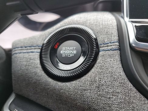 New 2024 Jeep Compass Latitude w/ Convenience Group image 7