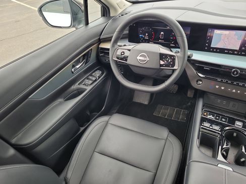 Used 2025 Nissan Murano SL image 16