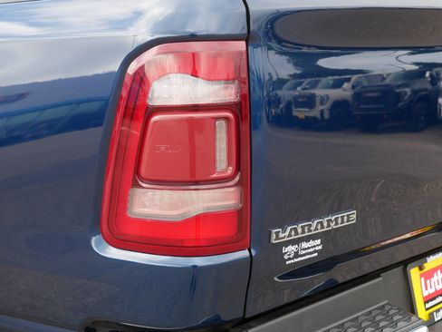 Used 2021 RAM 1500 Laramie AWD/4WD image 17