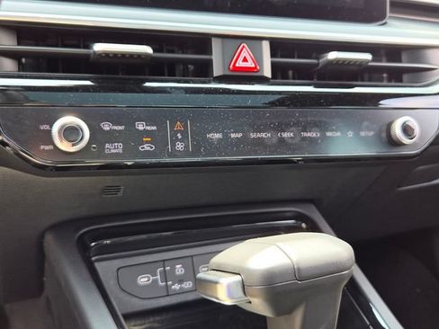Used 2025 Kia K5 GT-Line w/ GT-Line Premium Package FWD image 18