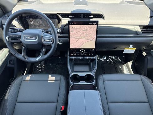 New 2027 GMC Terrain AT4 w/ Technology Package II AWD/4WD image 7