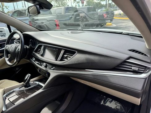 Used 2019 Buick Enclave Premium w/ Experience Buick Package FWD image 20