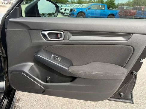 Used 2023 Honda Civic Sport image 9