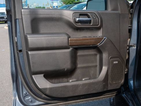 Used 2021 Chevrolet Silverado 1500 LT Trail Boss w/ Convenience Package II AWD/4WD image 10