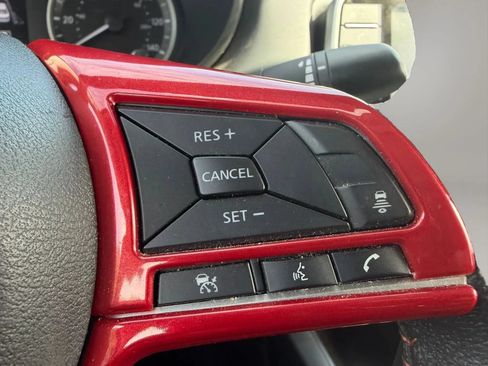 Used 2022 Nissan Versa SR w/ Electronics Package FWD image 14