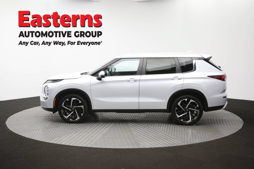 Used 2024 Mitsubishi Outlander SE AWD/4WD image 63
