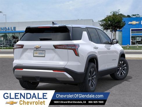 New 2026 Chevrolet Equinox LT w/ LPO, Floor Liner Package image 4