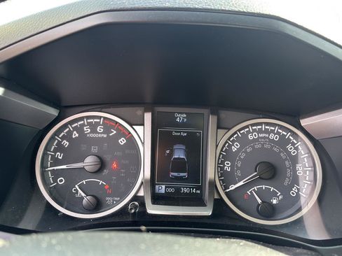 Used 2023 Toyota Tacoma SR5 image 3