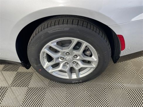 Used 2025 Dodge Charger R/T w/ Quick Order Package 25M R/T image 19