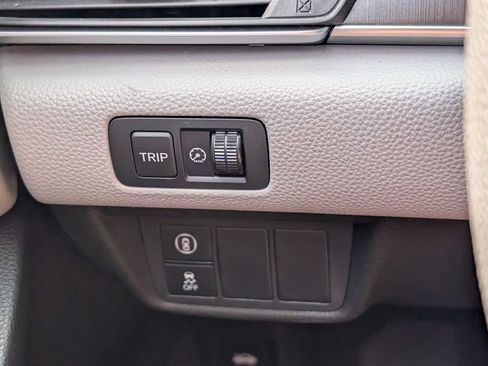 Used 2018 Honda Accord LX image 26