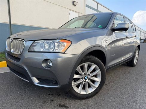 Used 2013 BMW X3 xDrive28i AWD/4WD image 1