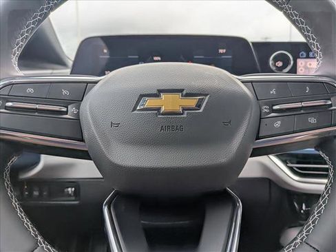 New 2026 Chevrolet Equinox EV LT image 14