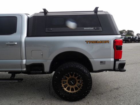 Used 2023 Ford F250 Platinum w/ Tremor Off-Road Package AWD/4WD image 51