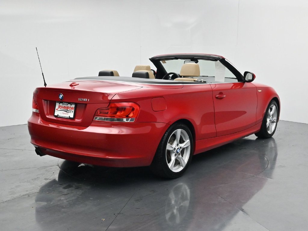 Used 2012 BMW 128i Convertible RWD image 7