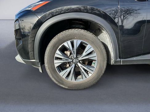 Used 2023 Nissan Rogue SV image 14