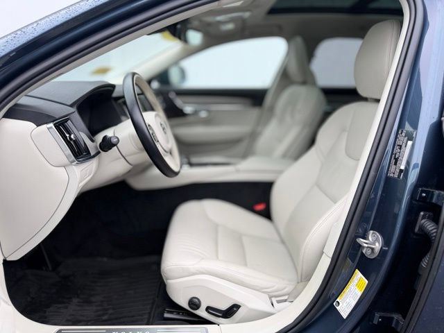 Used 2025 Volvo V90 B6 Cross Country Plus w/ Protection Package Premier AWD/4WD image 21