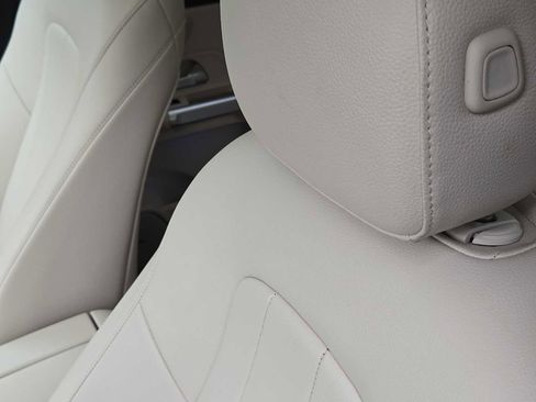 Used 2020 Mercedes-Benz GLB 250 image 14