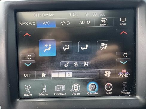 Used 2013 RAM 2500 Laramie w/ Convenience Group AWD/4WD image 16