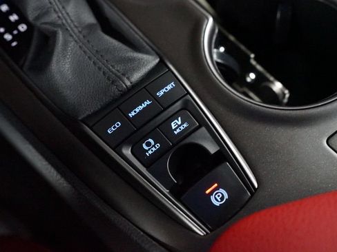 Certified 2022 Toyota Camry XSE FWD image 22