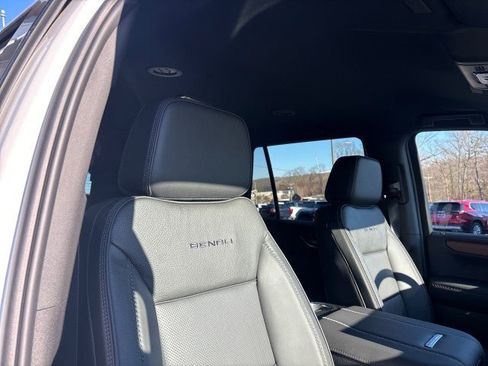 New 2026 GMC Yukon Denali w/ LPO, Floor Liner Package image 50