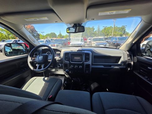 Used 2014 RAM 2500 Tradesman w/ Chrome Appearance Group AWD/4WD image 8