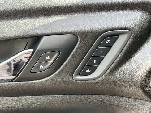 Used 2019 GMC Acadia Denali AWD/4WD image 30