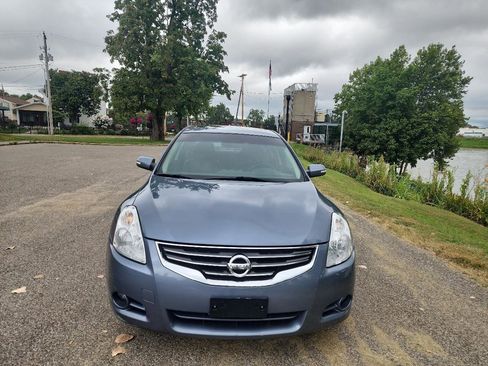 Used 2011 Nissan Altima 3.5 SR w/ 3.5SR Premium Pkg FWD image 8