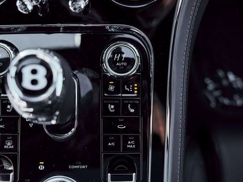 Used 2022 Bentley Continental GT image 60