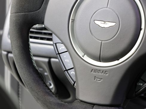 Used 2012 Aston Martin V12 Vantage Coupe image 68