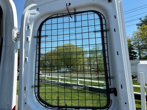 Used 2018 Ford Transit 250 130 Medium Roof RWD image 20