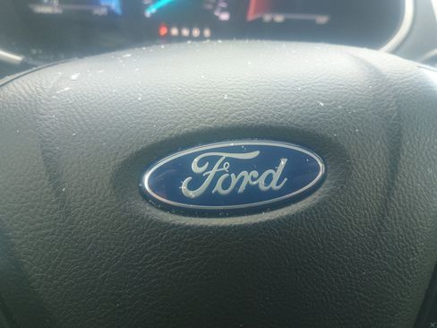 Certified 2020 Ford Edge SEL w/ Convenience Package image 23