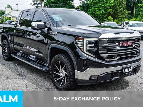 Used 2022 GMC Sierra 1500 SLT w/ SLT Premium Package RWD image 4