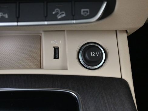 Used 2022 Audi Q5 2.0T Prestige w/ Prestige Package image 26