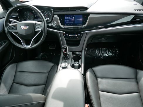 Used 2020 Cadillac XT6 Sport image 8