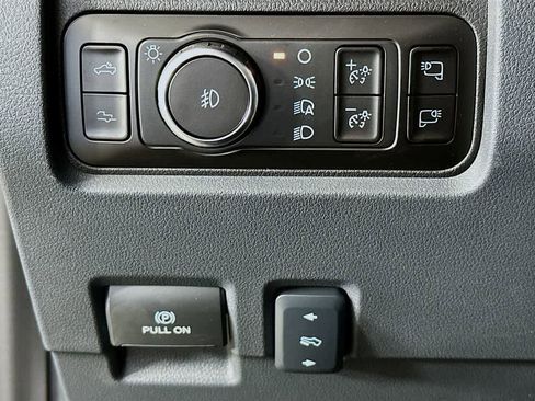 New 2026 Ford F250 Platinum w/ Tremor Off-Road Package image 27