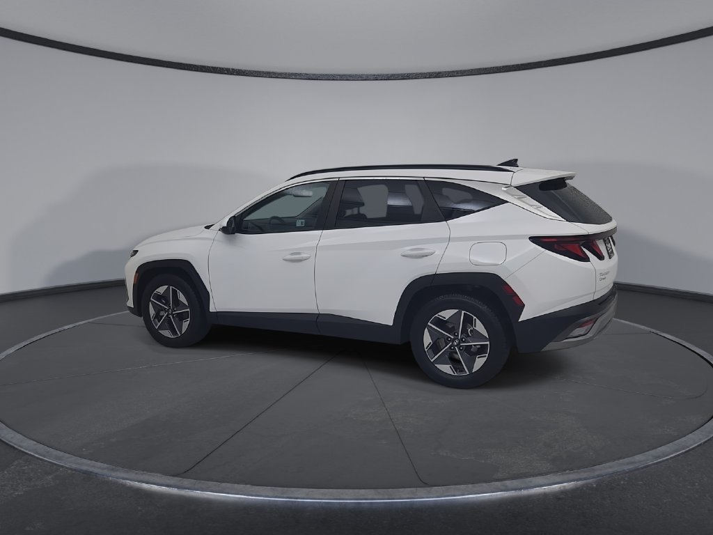 Used 2025 Hyundai Tucson SEL FWD image 13