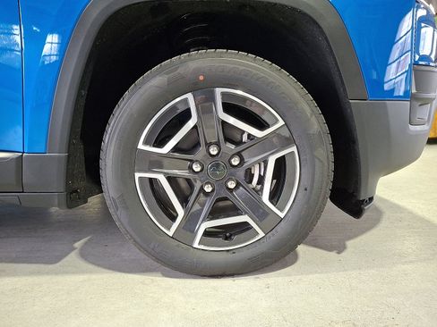 New 2026 Jeep Cherokee Limited image 4