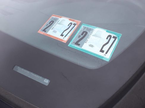 Used 2019 GMC Sierra 1500 4x4 Crew Cab w/ Convenience Package image 32