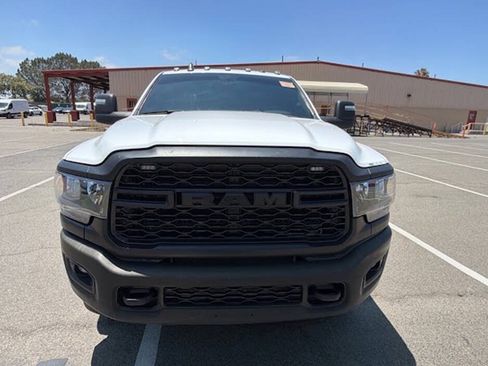 Used 2024 RAM 2500 Tradesman w/ Snow Chief Group AWD/4WD image 3