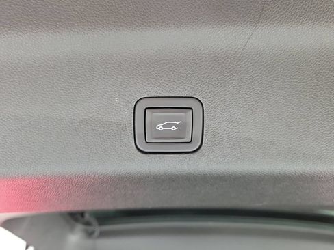 Used 2023 Cadillac Escalade Sport Platinum AWD/4WD image 8