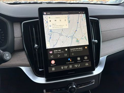 New 2026 Volvo XC90 B6 Plus w/ Protection Package Premier image 16