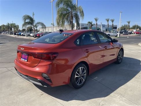 Used 2023 Kia Forte LXS image 8