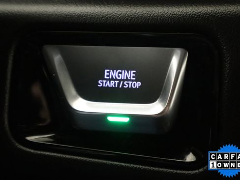 Used 2025 GMC Yukon Denali image 33