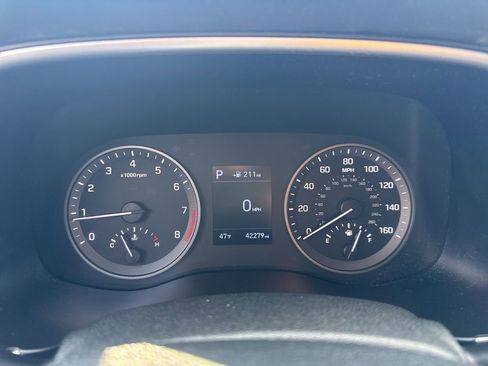 Used 2019 Hyundai Tucson SE image 19