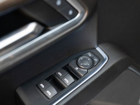 Used 2022 Chevrolet Silverado 1500 LT image 19