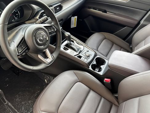 New 2025 MAZDA CX-5 Signature image 9