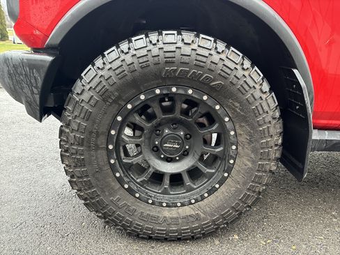 Used 2023 Ford Bronco Big Bend image 11