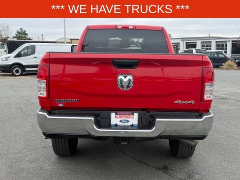 Used 2024 RAM 2500 Big Horn w/ Bed Utility Group image 4